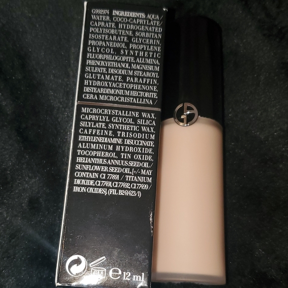 Giorgio Armani luminous silk concealer - Picture 3 of 5